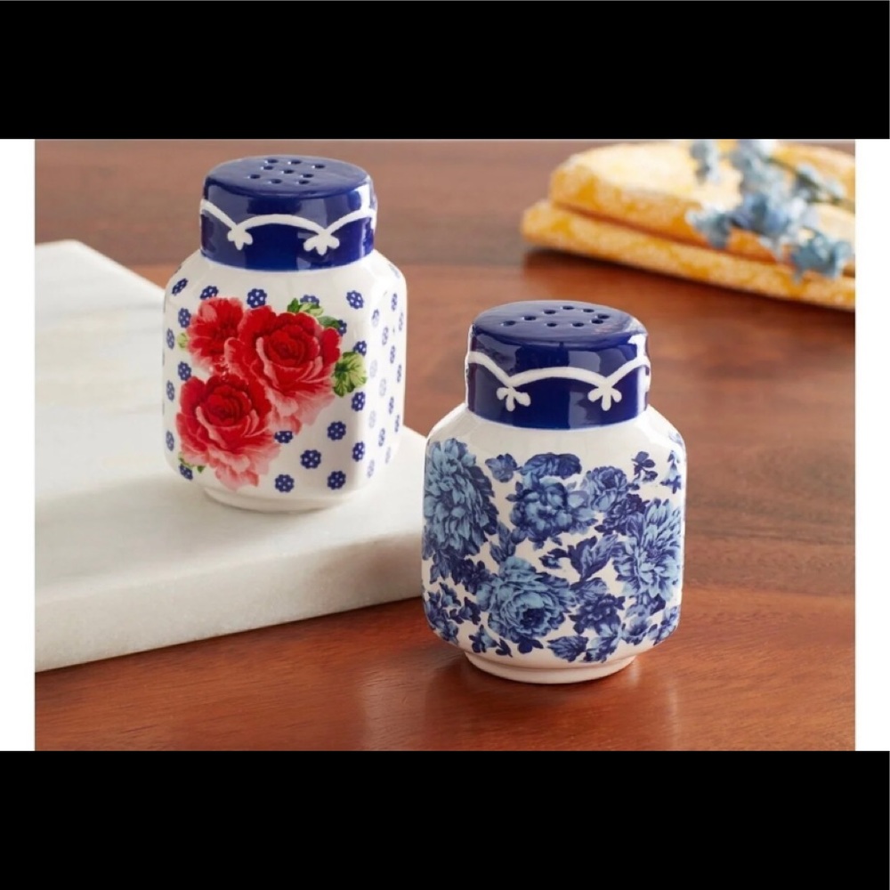 Pioneer Women Frontier Rose Salt&Pepper